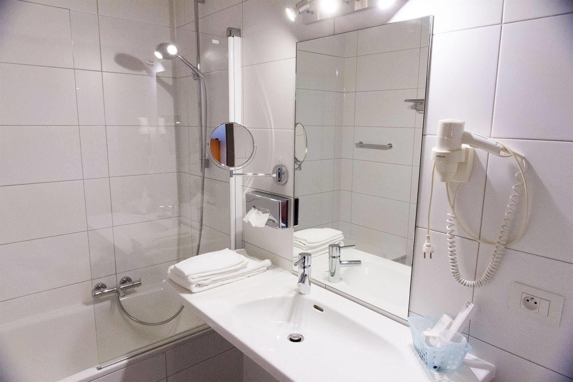 Best Western Plus Aldhem Hotel Grobbendonk Bagian luar foto